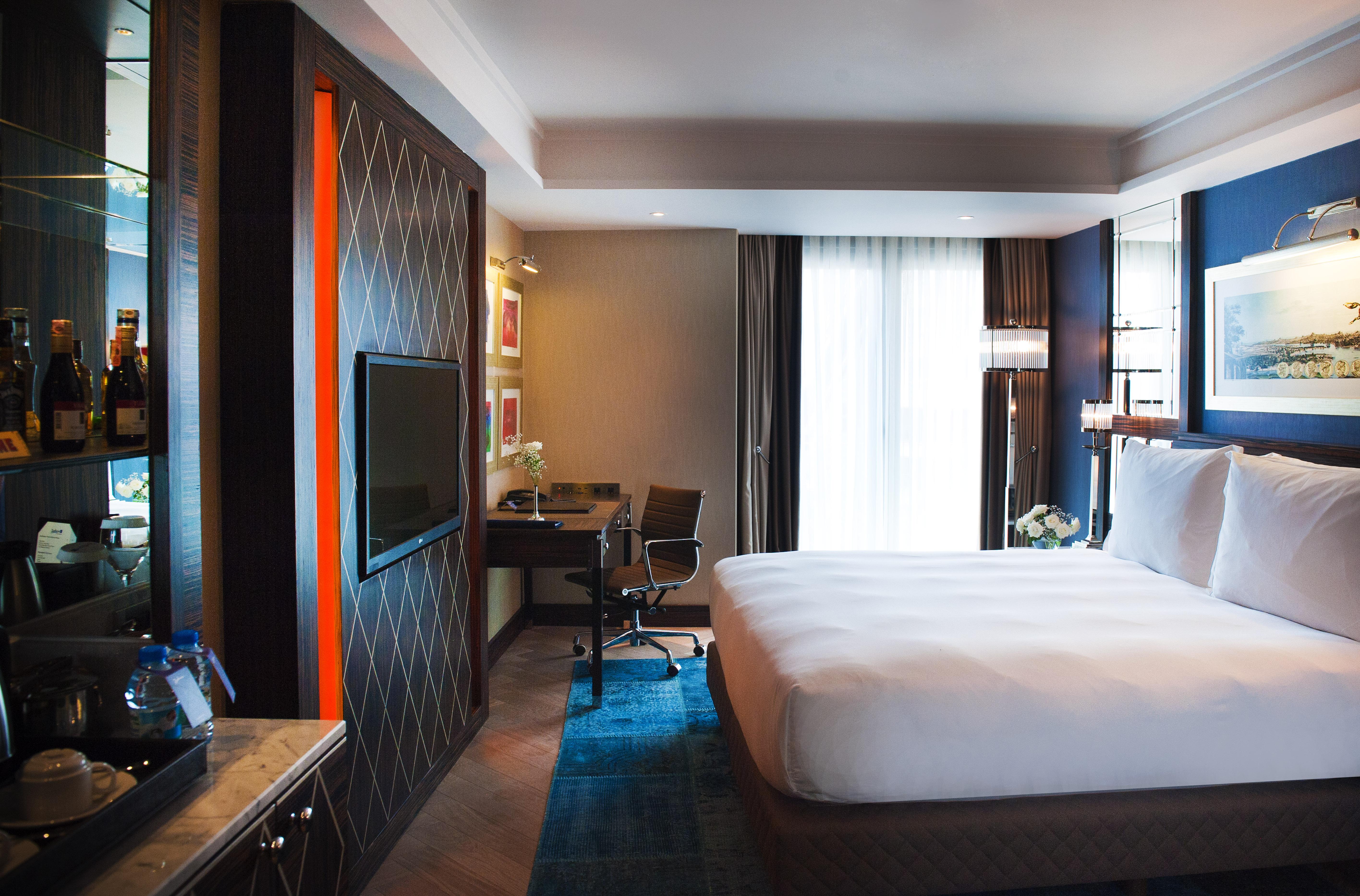 Radisson Blu Hotel Istanbul Pera Ngoại thất bức ảnh Deluxe Room